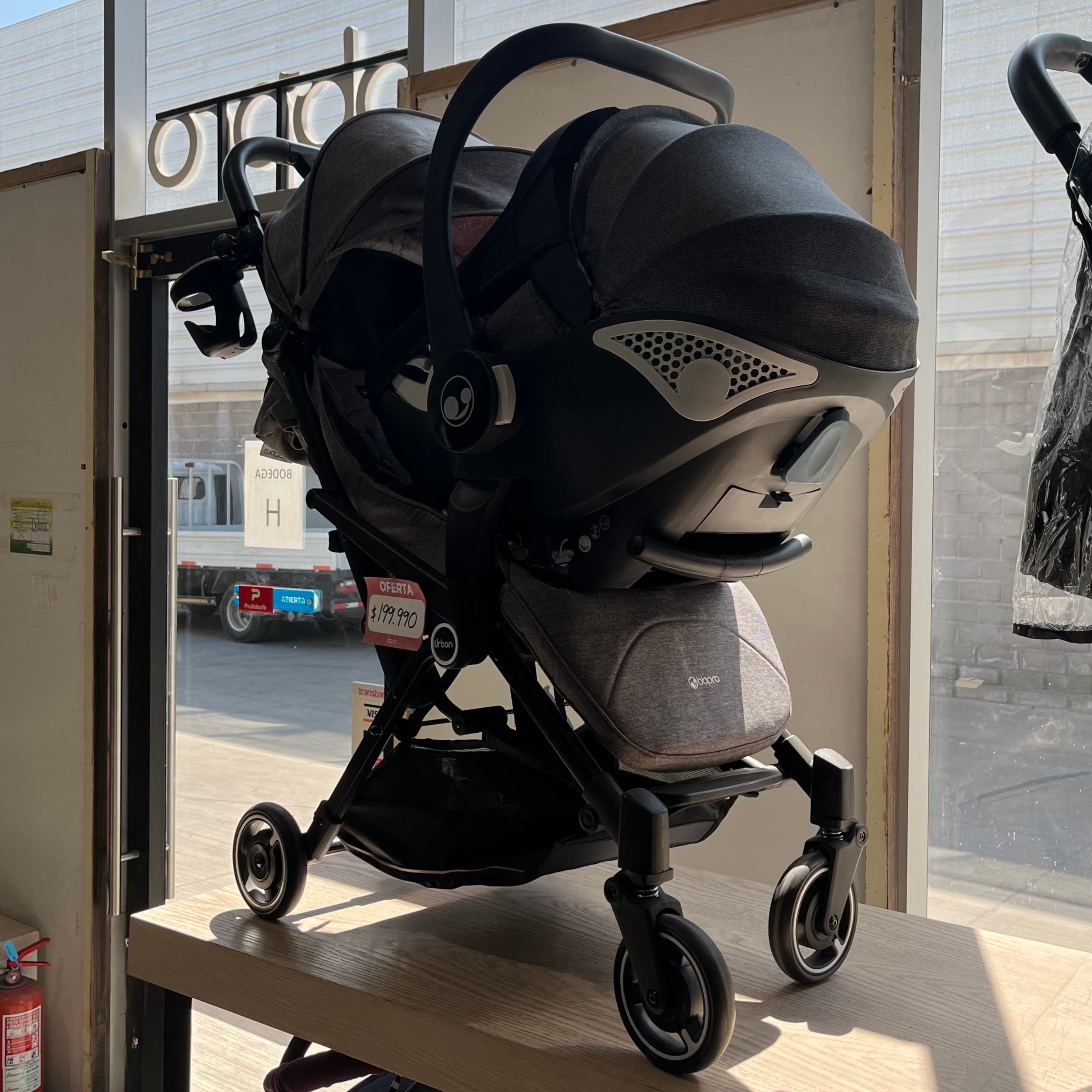 Travel System Urban Gris + Porta vasos + Parasol gris - OUTLET